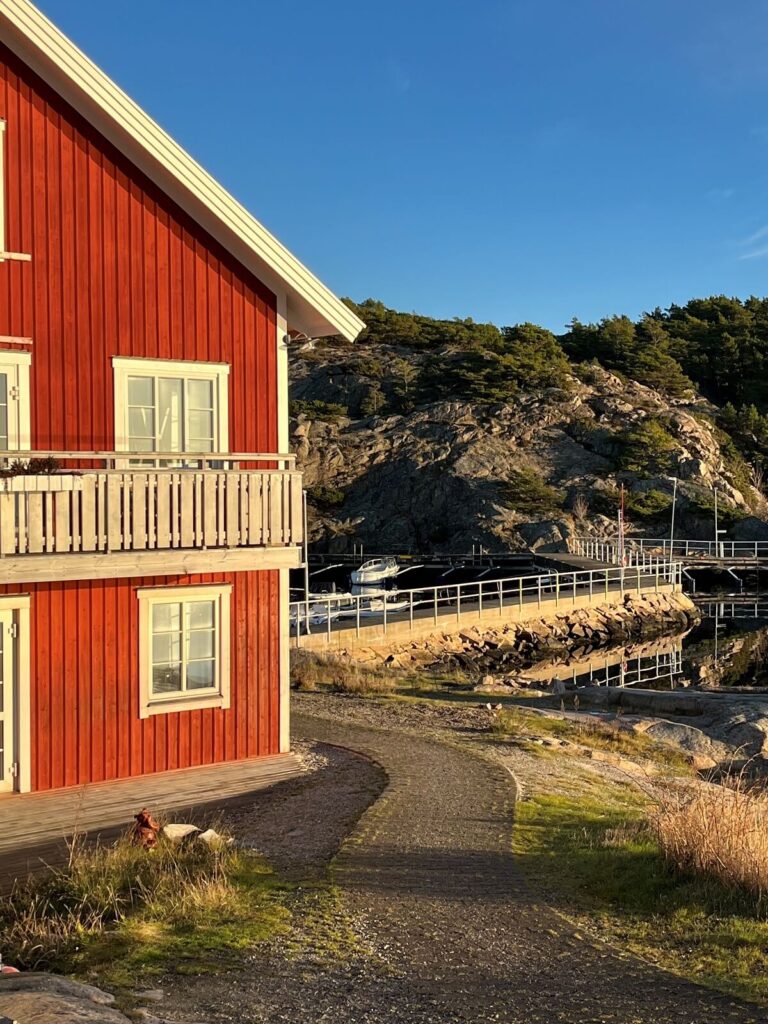 Resö Hamnmagasin Vandrarhem