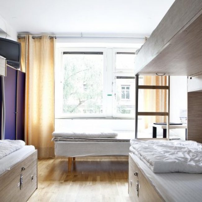 Slottsskogens Vandrarhem