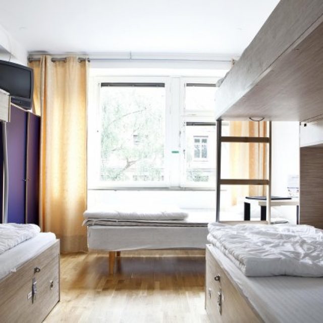 Slottsskogens Vandrarhem